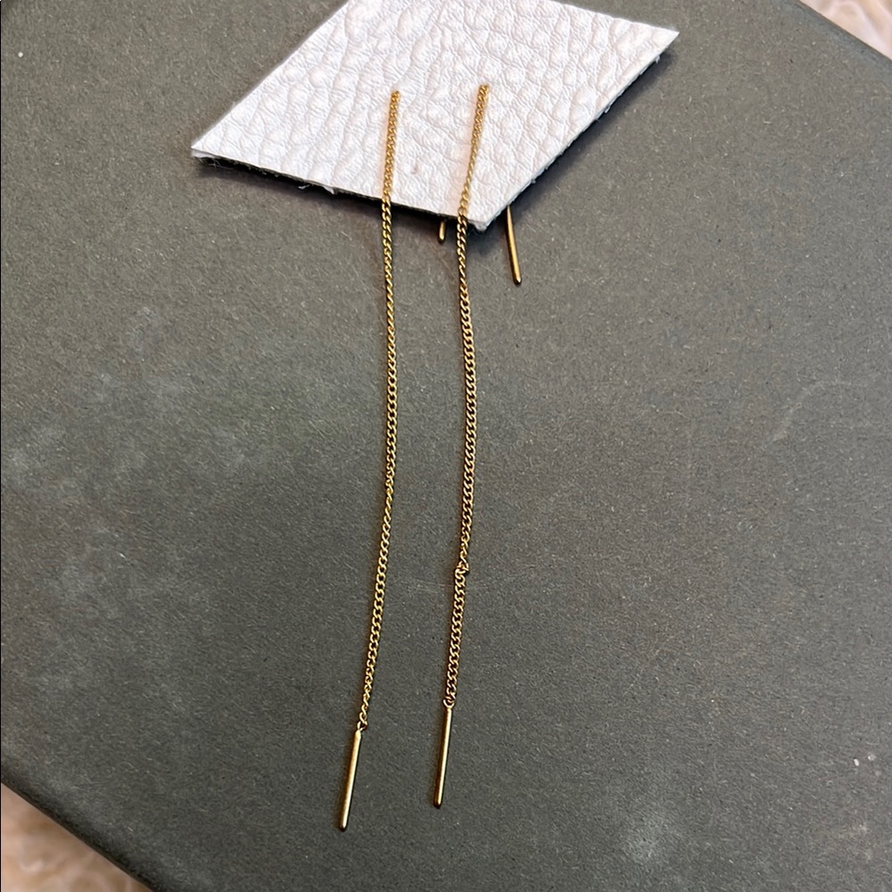 Sleek Gold Chain Dangle Earrings
